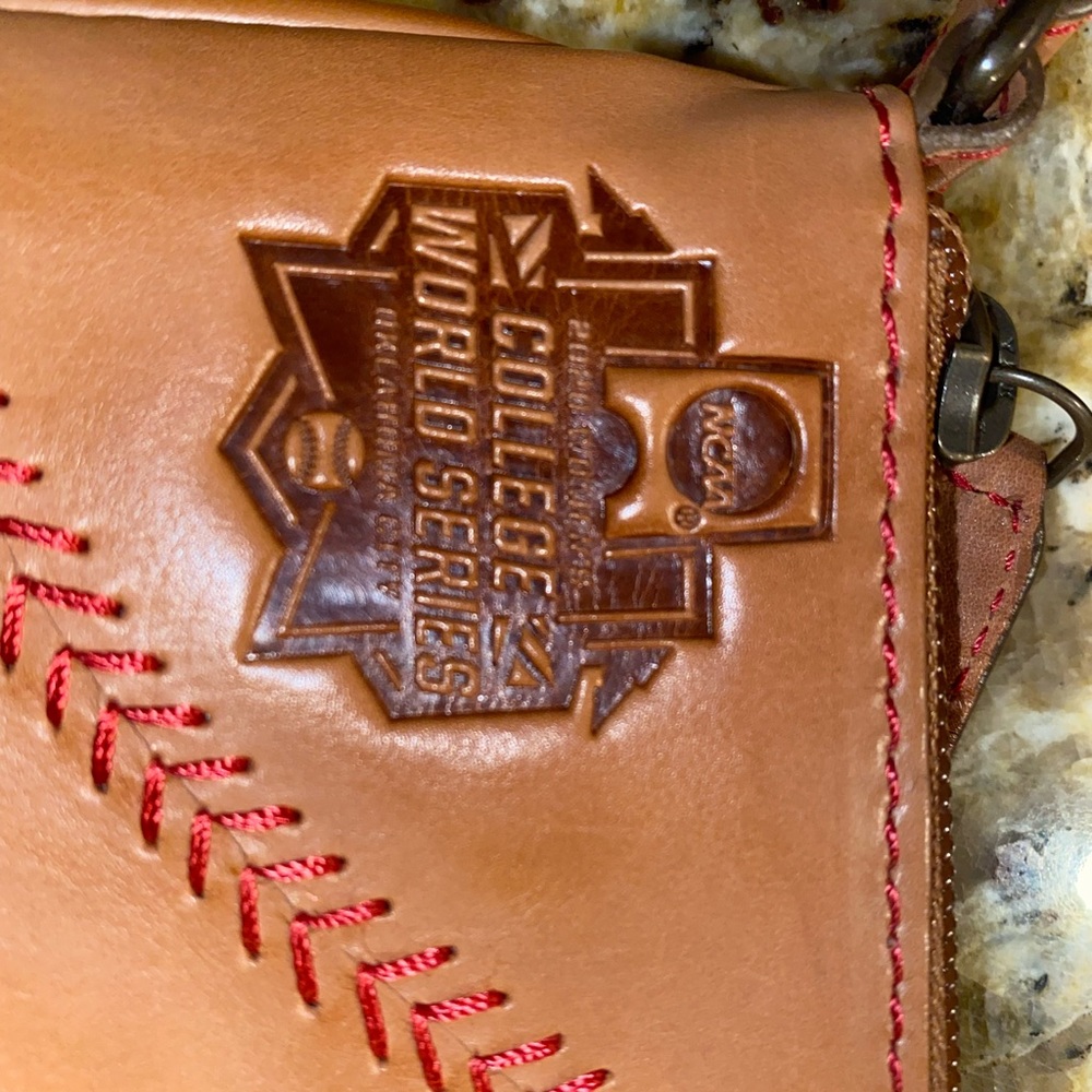 RAWLINGS BASEBALL STITCH WRISTLET - 2020 MCWS - NWT - Picture 7 of 11